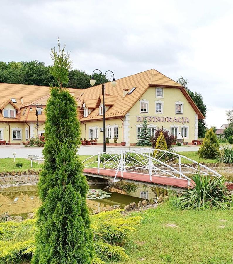 Willa Park Ostrowiec Świętokrzyski Exterior foto