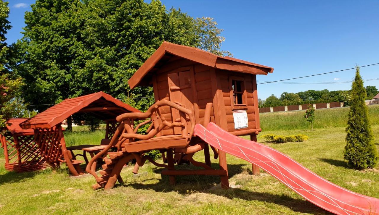 Willa Park Ostrowiec Świętokrzyski Exterior foto