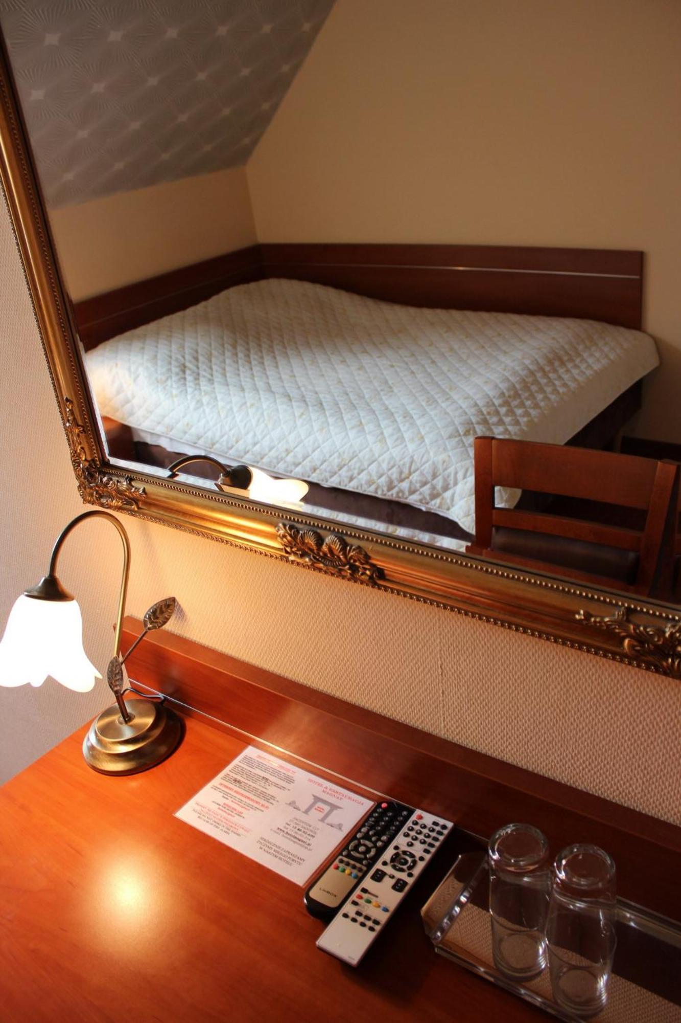 Willa Park Ostrowiec Świętokrzyski Habitación foto