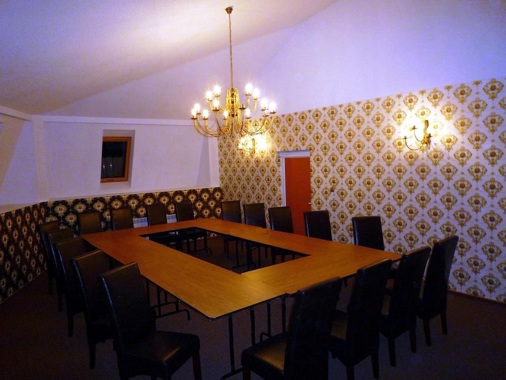 Willa Park Ostrowiec Świętokrzyski Exterior foto